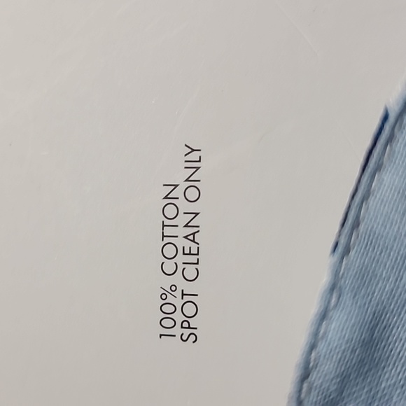 New dog bandana. Med to large dog. Mary square brand - Picture 4 of 5